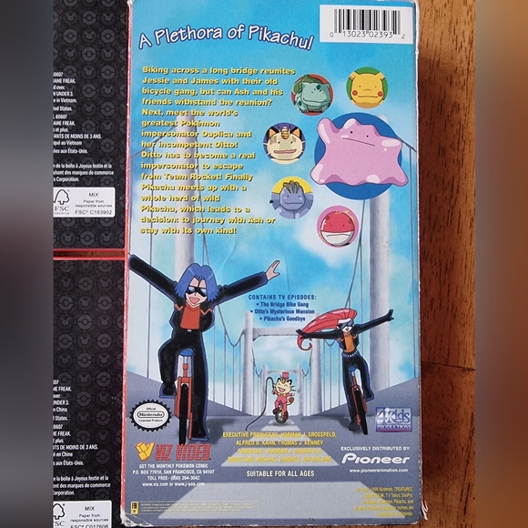 Vintage Pokémon Bundle Pikachu Party Fighting Tournament VHS & Trading Cards - Picture 4 of 9